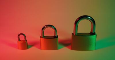 Progressively larger padlocks